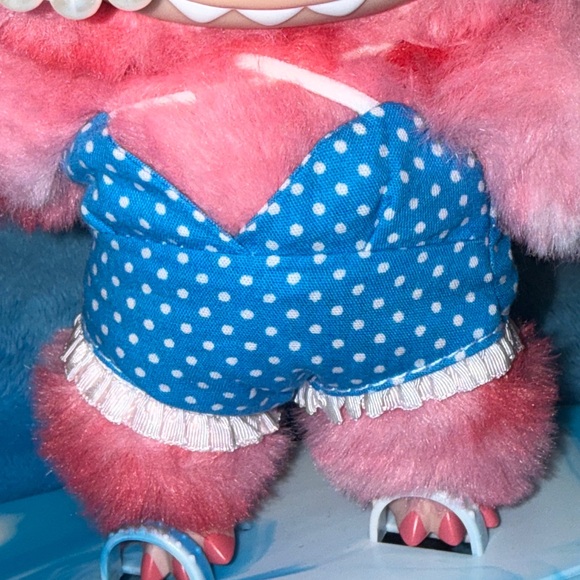 Labubu surf 🏄‍♀️ outfit - Picture 4 of 5